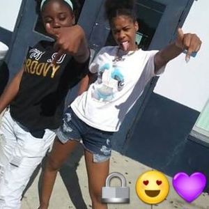 Meet your Posher, Niya